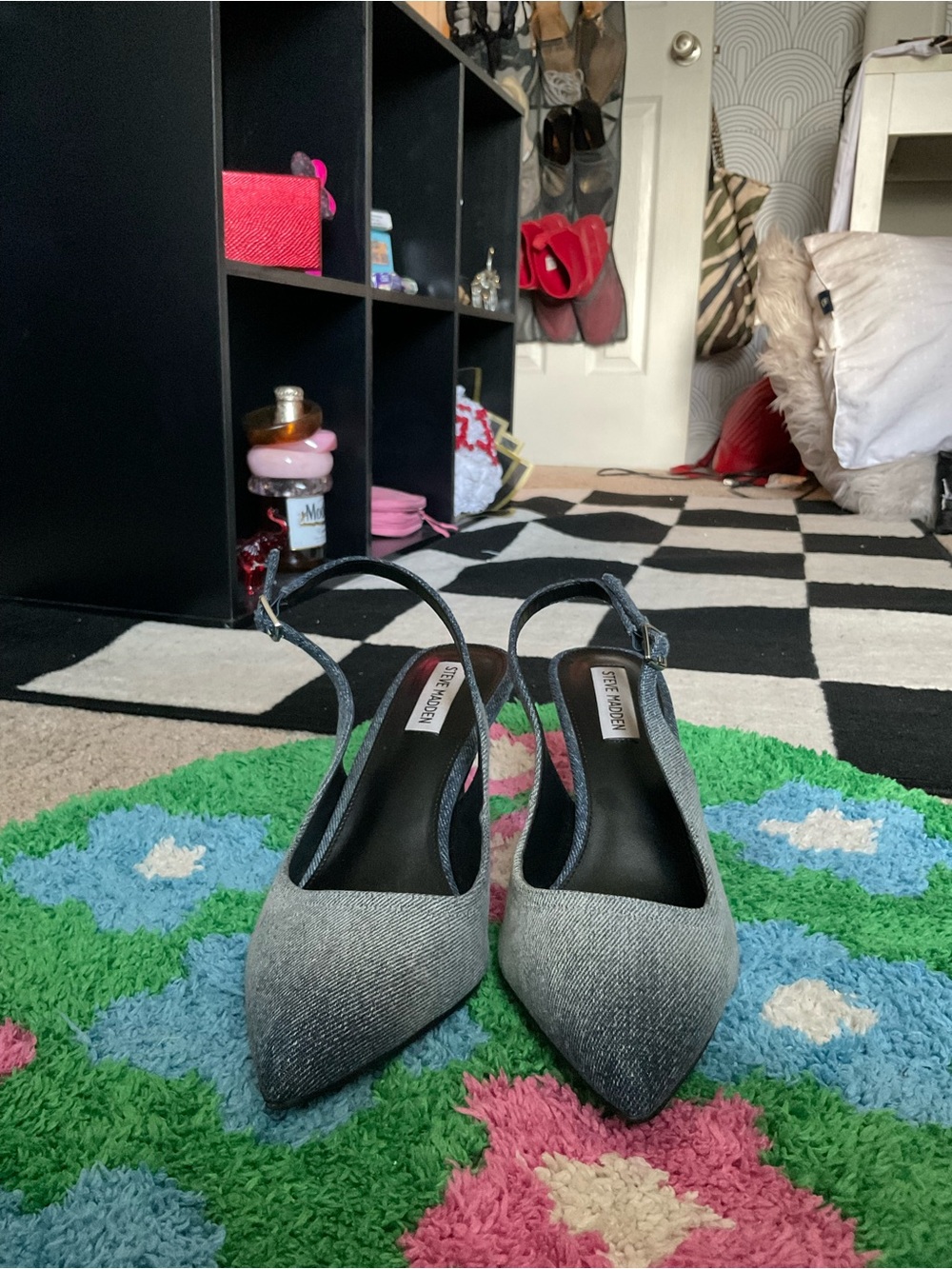 Steve Madden Silver-Gray Pointed Slingback Heels